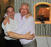 Долго не обнимались!