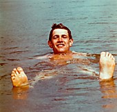 Шейфер Андрей решил поплавать в Заинском вдхр